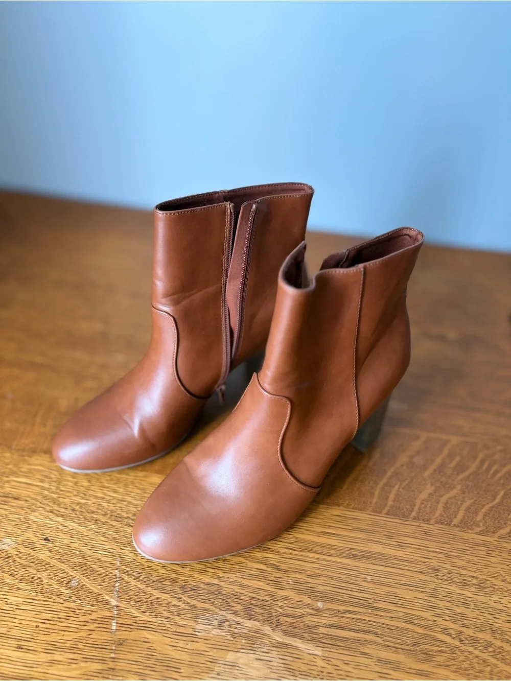 Old Navy Brown Heeled Boots Size 10 Women's Caramel Camel Fall Autumn Classic